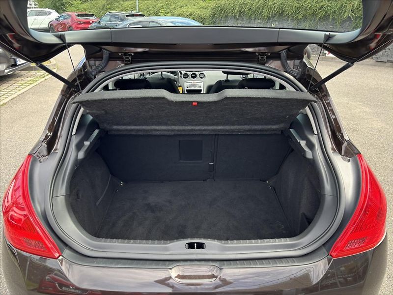 Peugeot 308 1,6 VTi 88kW NOVÉ ROZVODY - fotka 13 z 29