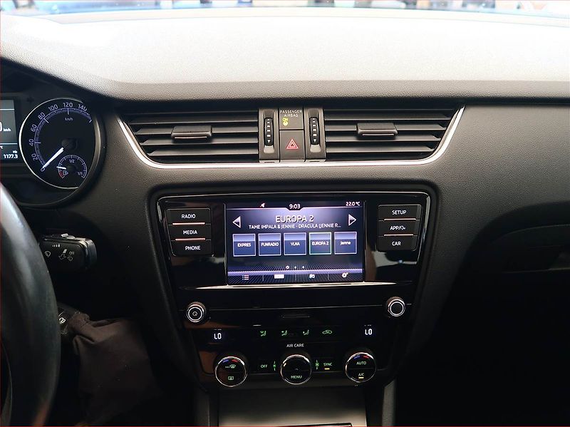 Škoda Octavia (2017) 1.6 TDI, Serv.kniha, Tempomat - fotka 12 z 14