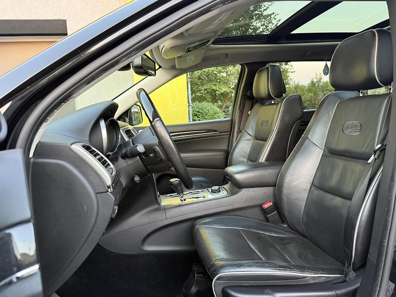 Jeep Grand Cherokee (2012) 3.0CRDi  OVERLAND! 178tKM!! - fotka 7 z 21