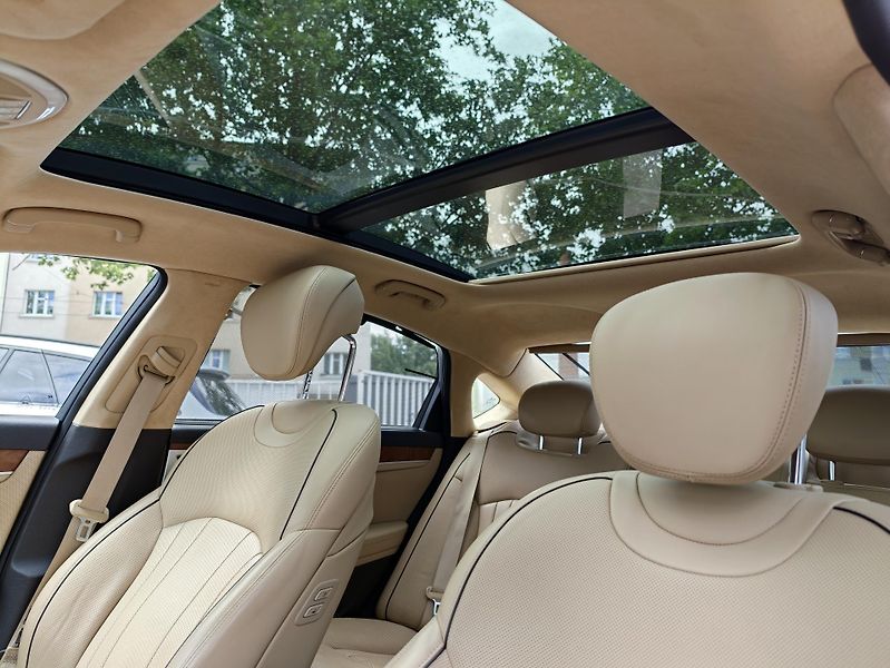 Hyundai Genesis V6 GDi 3,8 HTrac CZ,1 maj - fotka 16 z 37