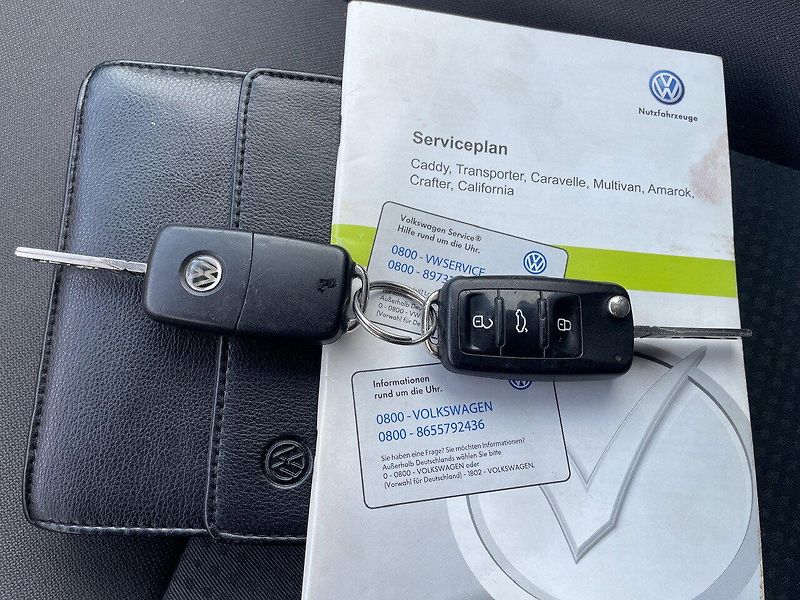 Volkswagen Caravelle (2014) 2,0 TDI Tiptronic 8 Míst - fotka 12 z 12