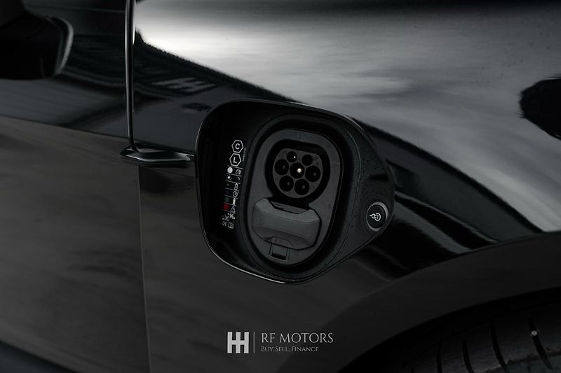 Porsche Taycan (2024) 320kW - fotka 14 z 50