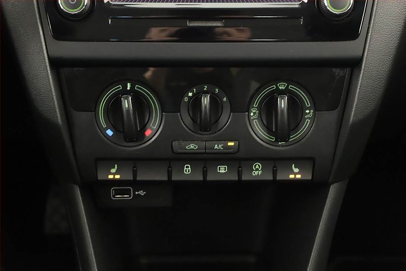 Škoda Rapid (2019) Ambition 1.0 TSI - fotka 14 z 16