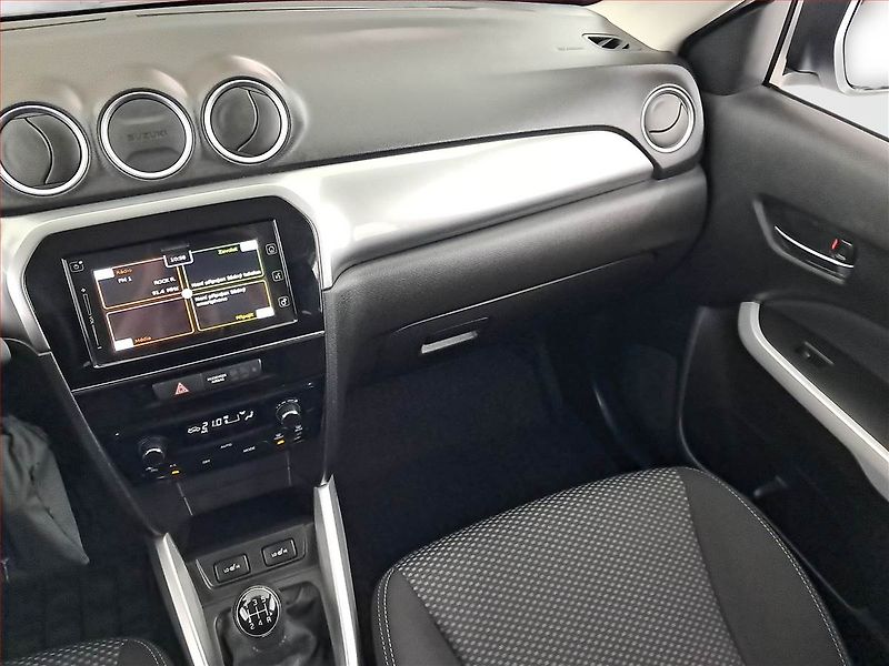 Suzuki Vitara (2018) 1.6 VVT, ČR,1.maj, Serv.kniha - fotka 8 z 18
