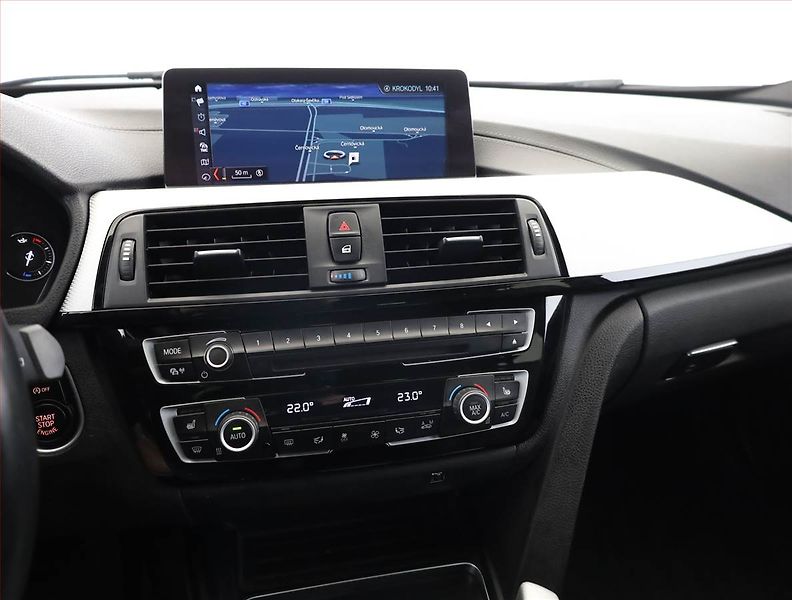 BMW Řada 3 (2019) 320 d xDrive, 4X4, Automat - fotka 10 z 21