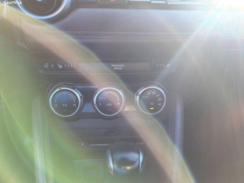 Mazda CX-3 (2018) - fotka 33 z 41