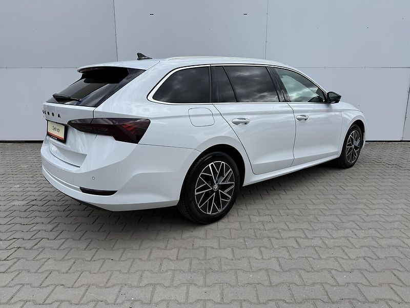 Škoda Octavia DSG 2,0 TDi 110 kW Style - fotka 2 z 25