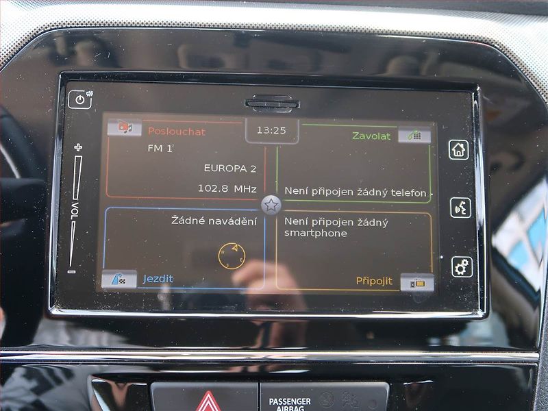 Suzuki Vitara (2024) Elegance 1.4 BoosterJet - fotka 15 z 17