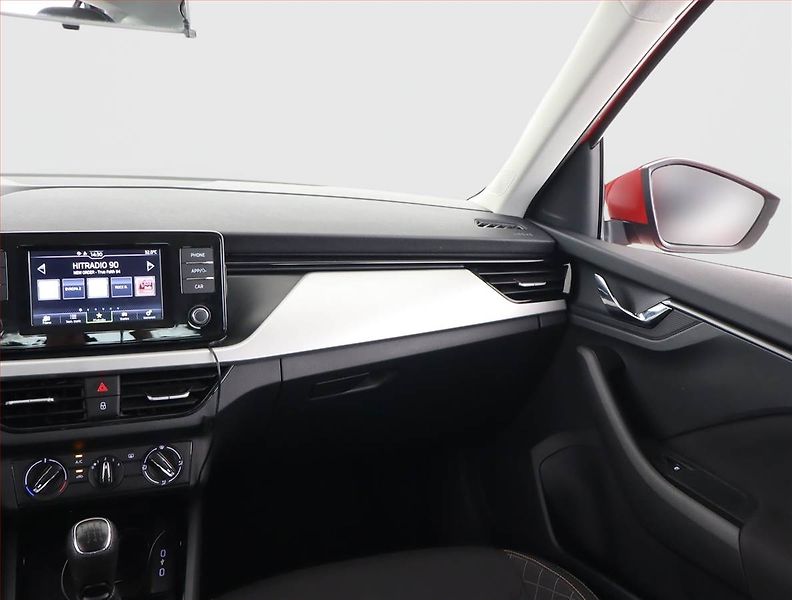 Škoda Kamiq (2020) Ambition 1.0 TSI, Tempomat - fotka 8 z 17