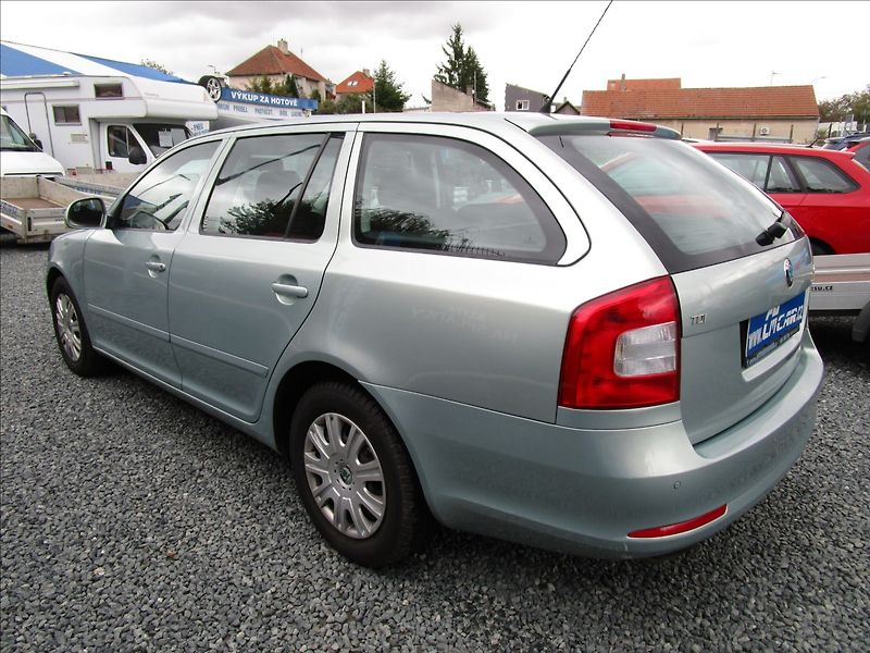 Škoda Octavia Combi 1.9TDi Ambiente, Klima - fotka 6 z 41
