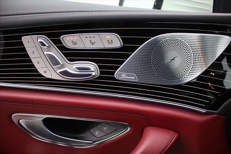 Mercedes-Benz CLS 450 4MATIC AMG DPH ČR - fotka 26 z 29