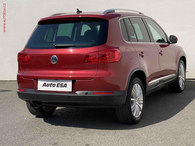 Volkswagen Tiguan (2013) 2.0 TDi, Sport, kůže, navi - fotka 4 z 18