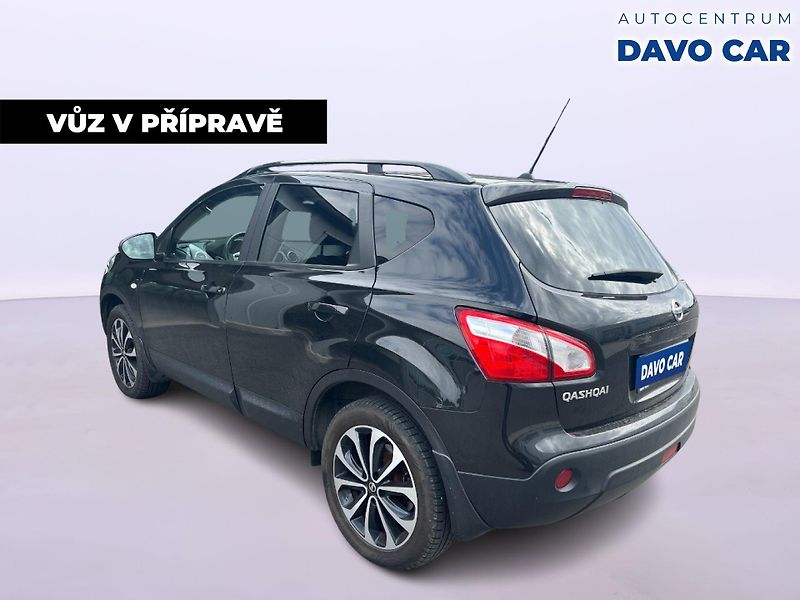 Nissan Qashqai 1,6 I 86KW Klima Panorama Tažn - fotka 4 z 12