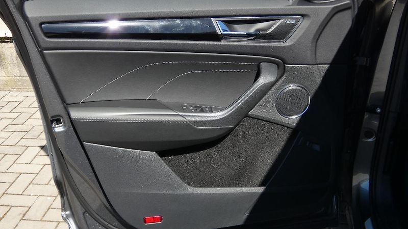 Škoda Kodiaq 2,0 TSI 140 kW L&K 4x4 DSG - fotka 8 z 26