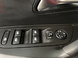 Peugeot 2008 (2022) 1.5 HDi, Allure, AT, LED - náhled 11