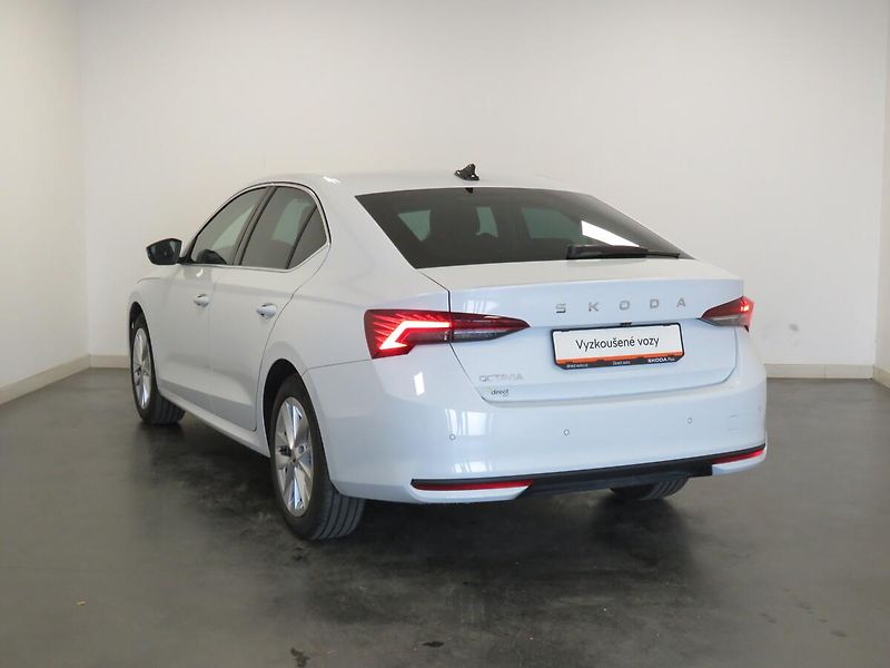 Škoda Octavia - fotka 7 z 24