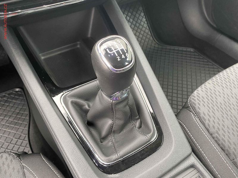 Škoda Octavia (2021) 1.5 TSi, 1.maj,ČR, Style - fotka 17 z 21