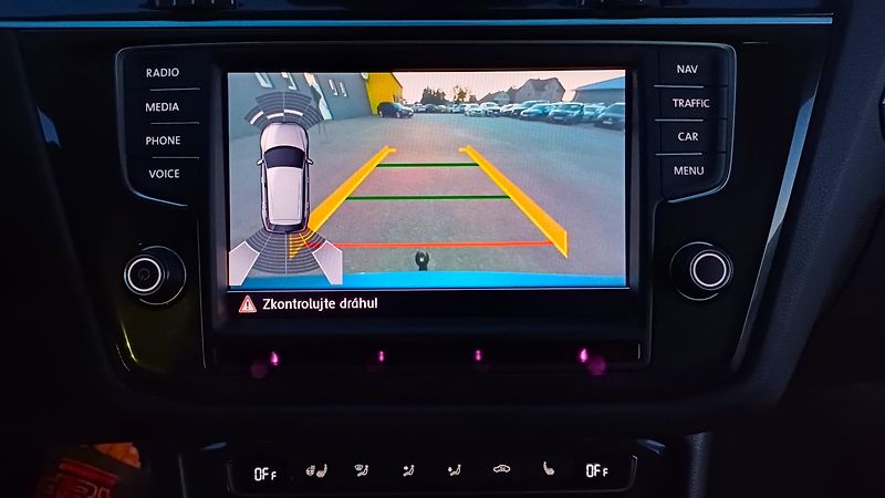 Volkswagen Tiguan TDI 110kW 4x4 HIGHLINE - fotka 45 z 50