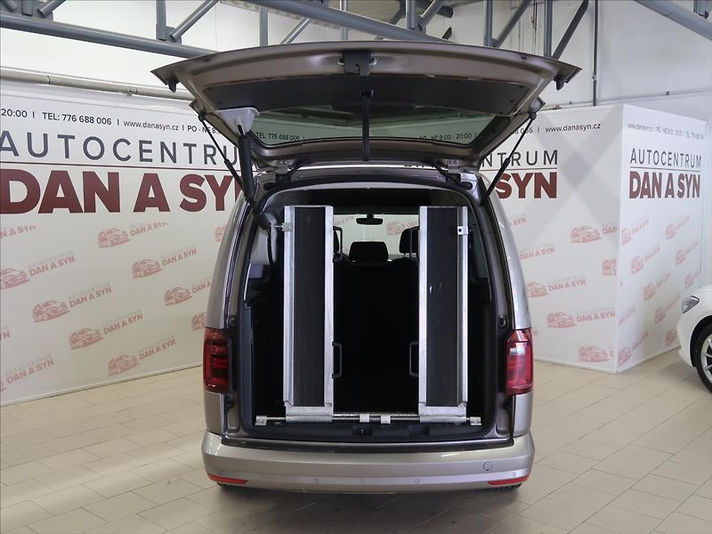 Volkswagen Caddy 1,4 TSI DSG Maxi! - fotka 7 z 33