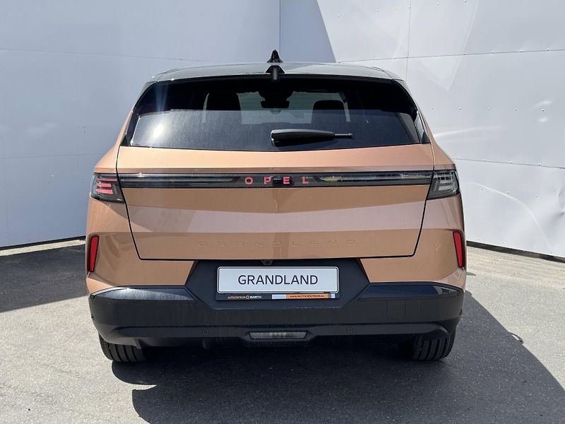 Opel Grandland (2026) Ultimate Hybrid TURBO eDCT6 1. - fotka 5 z 10