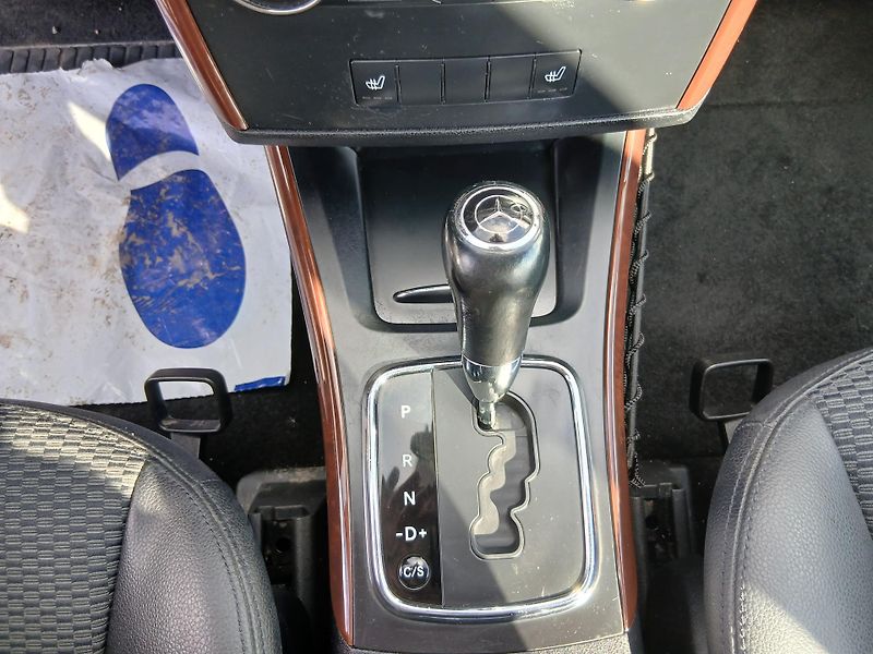 Mercedes-Benz Třídy A 180 CDI, automat, facelift - fotka 22 z 31