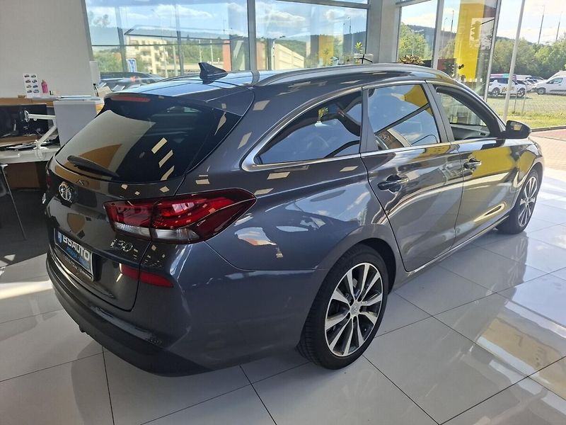 Hyundai i30 1.4 T-GDi 103KW 2020 - fotka 3 z 14
