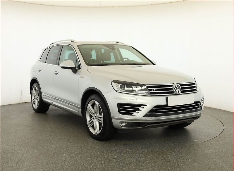 Volkswagen Touareg (2015) R-Line 3.0 TDI, 4X4, Automat - fotografie inzerátu