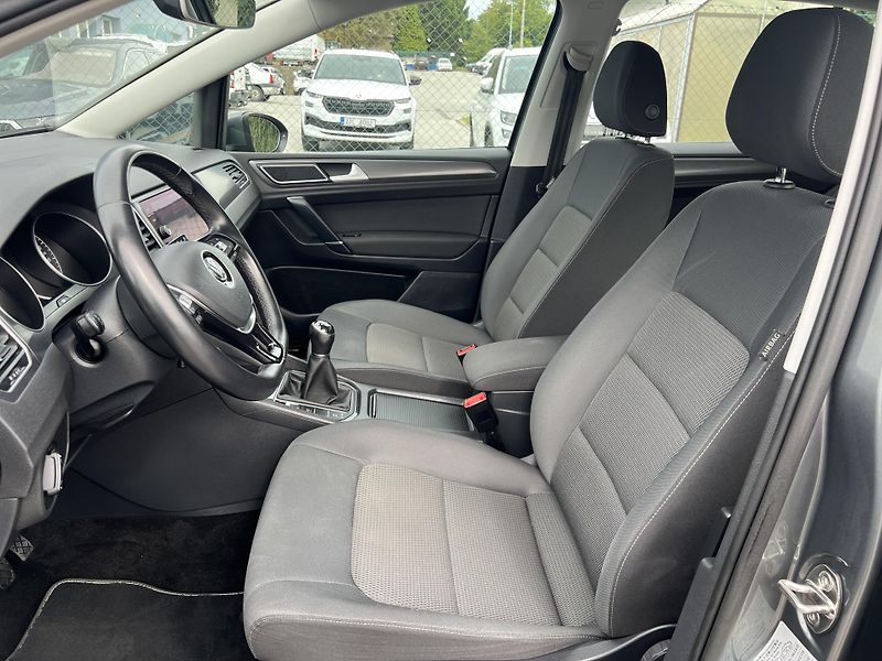 Volkswagen Golf Sportsvan 1.5TSi 96kw KLIMA TAŽNÉ  - fotka 9 z 46