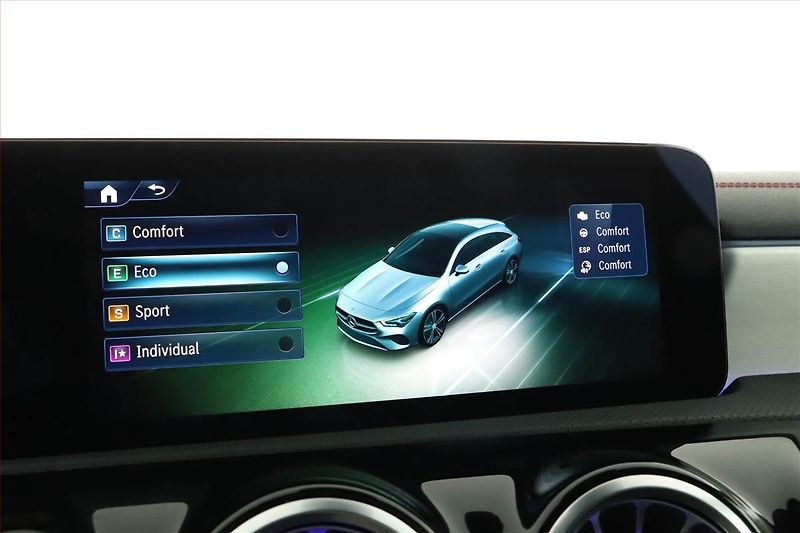 Mercedes-Benz CLA (2025) 200 - fotka 13 z 17