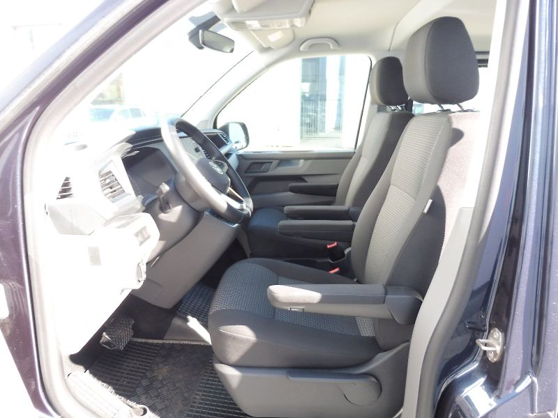 Volkswagen Caravelle (2025) Trendline DR 2,0 TDI 150kW DSG - fotka 7 z 29