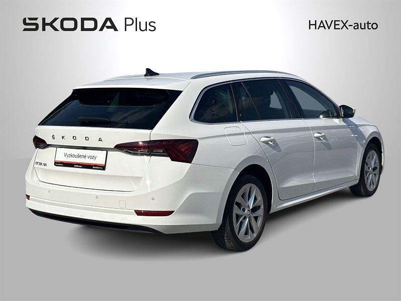 Škoda Octavia (2022) Combi 2.0 TDI DSG Style + - fotka 2 z 32