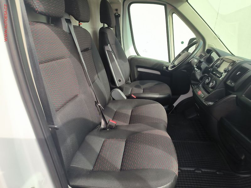 Peugeot Boxer (2021) 2.2HDi L4H2, 1.maj,ČR, 121kW - fotka 21 z 23