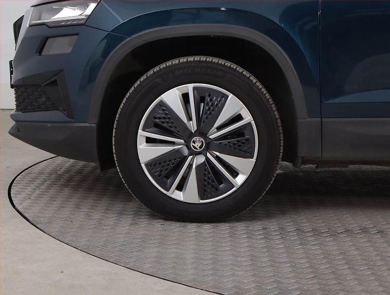 Škoda Karoq (2023) 1.5 TSI - fotka 15 z 23