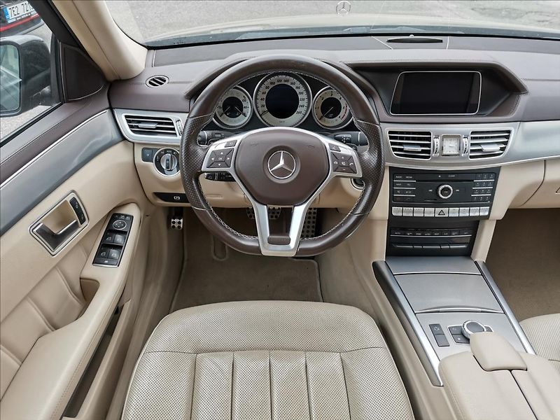 Mercedes-Benz Třídy E 3,0 E350 BlueTEC T Avantgarde - fotka 6 z 19