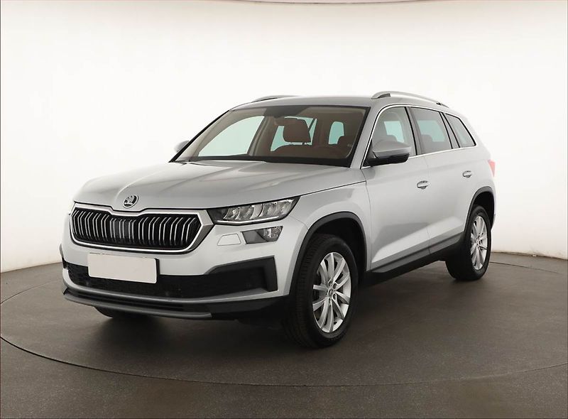 Škoda Kodiaq (2023) Style 2.0 TDI - fotka 2 z 20