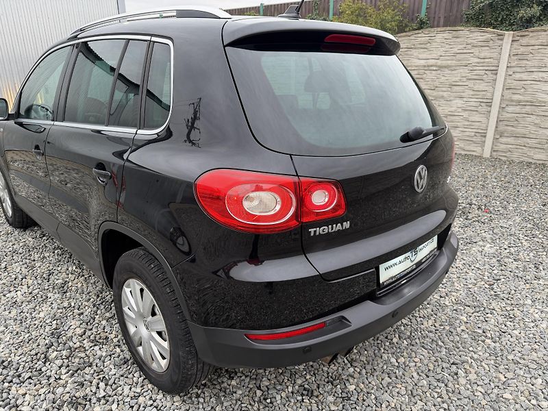 Volkswagen Tiguan 140PS 4x4 DSG PANORAMA - fotka 34 z 158