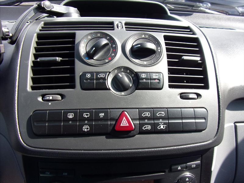 Mercedes-Benz Vito 2,2 109 CDI - fotka 18 z 23