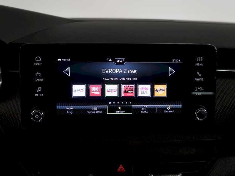 Škoda Kamiq (2025) TOP SELECTION 1.0TSI 85KW DSG - fotka 24 z 41