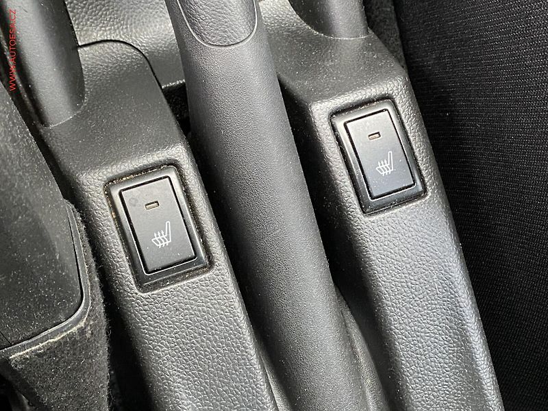 Suzuki Swift (2021) 1.2i Hybrid, Elegance - fotka 18 z 19