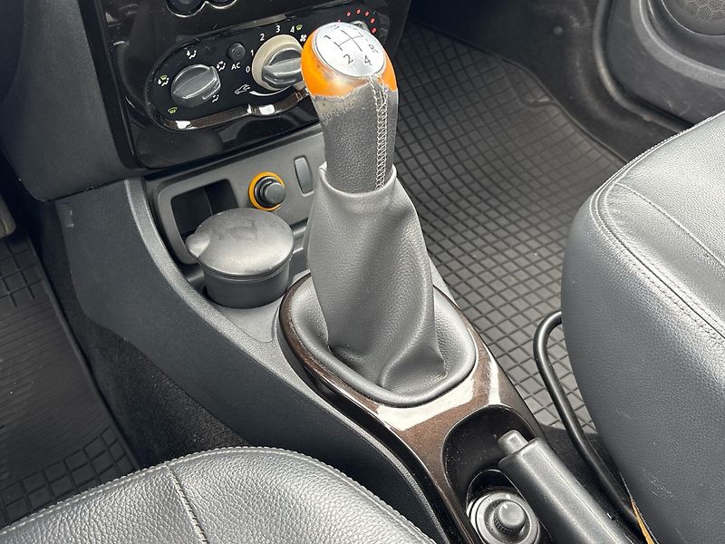 Dacia Duster Arctica - fotka 19 z 20