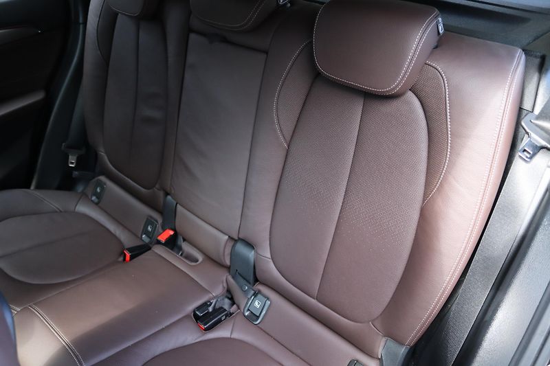 BMW X1 XDRIVE 25i F48 170kW - fotka 41 z 50
