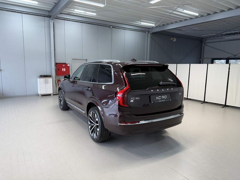 Volvo XC90 (2026) B5 2.0L 250+14k AT8 AWD PLUS D - fotka 3 z 6