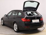 BMW Řada 3 (2013) 318 d, Xenony, Tempomat - náhled 23