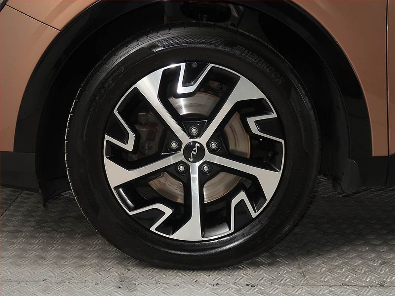 Kia Sportage (2022) 1.6 T-GDI MHEV - fotka 15 z 20