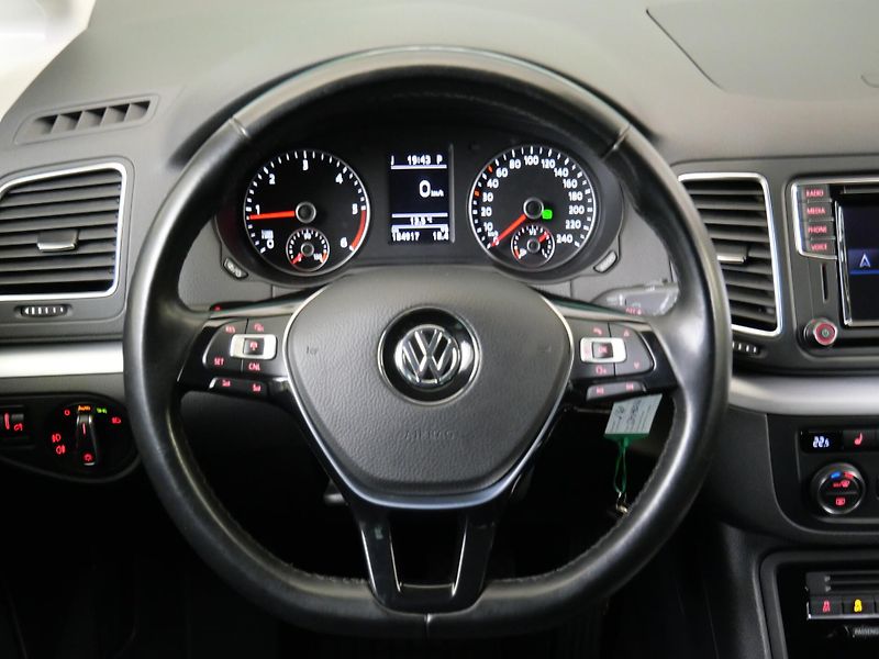 Volkswagen Sharan - fotka 17 z 26