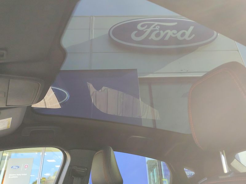 Ford Mustang Mach-E (2022) Mustang Mach E AWD - fotka 21 z 38