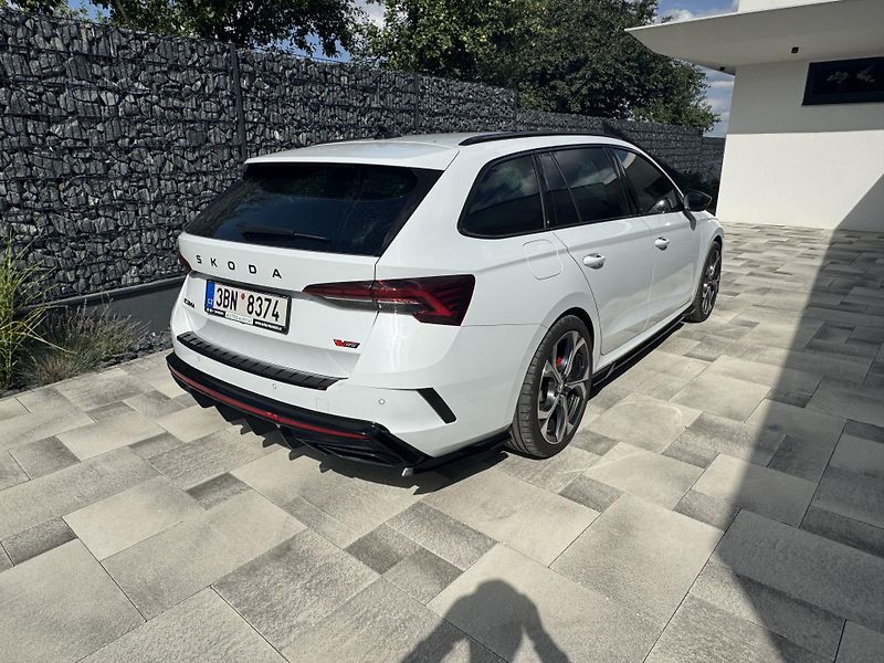 Škoda Octavia (2025) RS combi - fotka 5 z 10