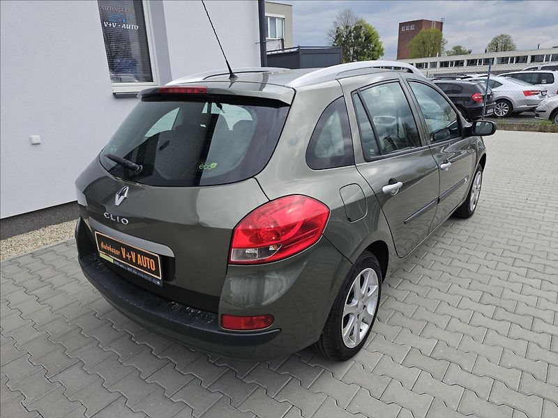 Renault Clio 1,2 i 55KW Grandtour klima ALU - fotka 6 z 35