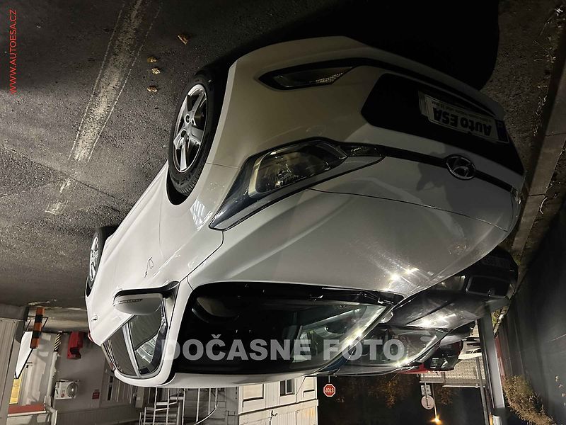 Hyundai i20 (2017) 1.2i, ČR, Klima - fotka 1 z 3