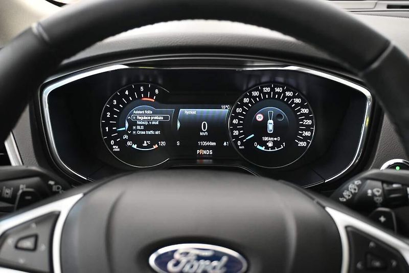 Ford Mondeo (2022) 2.0 LED SONY ACC Tažné Kamera - fotka 21 z 38